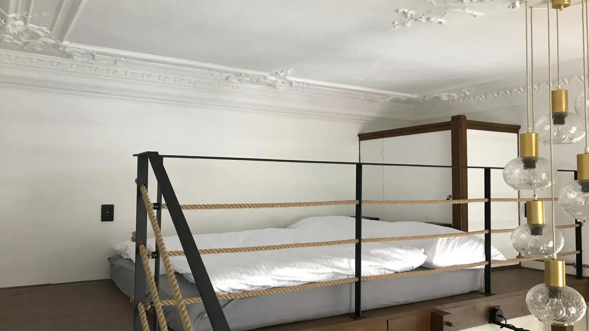 Apartman F Κάρλοβι Βάρι