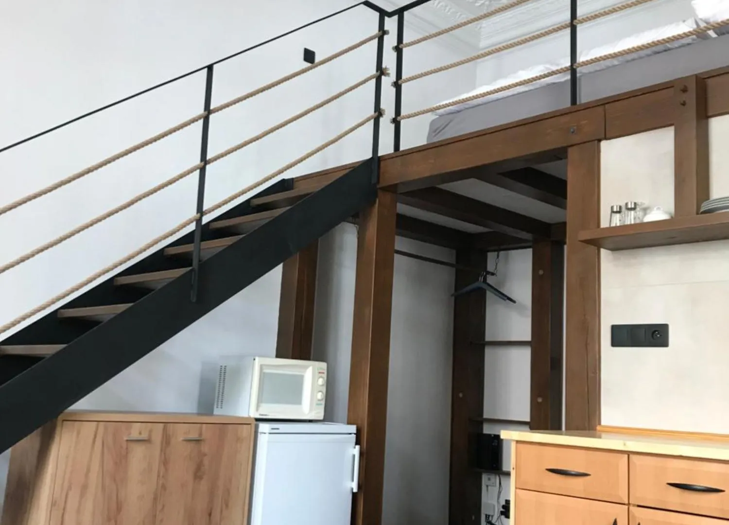 Apartman F كارلوفي فاري شقة